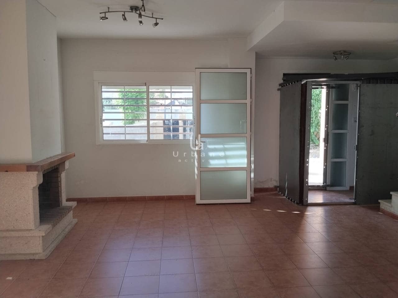 3 bedroom Villa for sale in Aspe with garage - € 325,000 (Ref: 9932705)