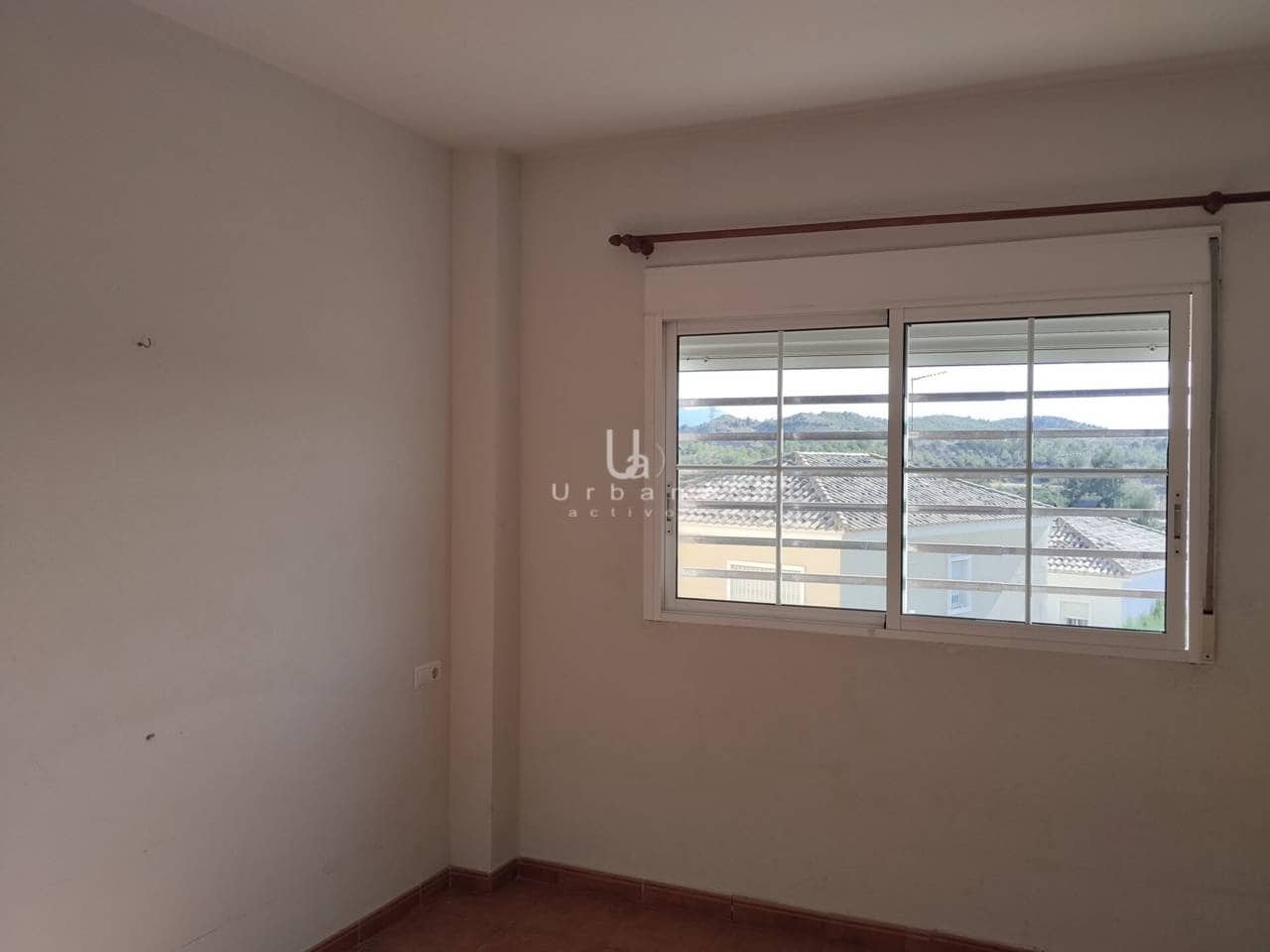 3 bedroom Villa for sale in Aspe with garage - € 325,000 (Ref: 9932705)