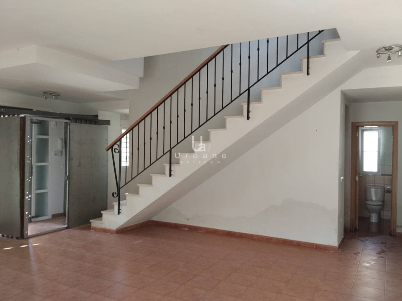 3 bedroom Villa for sale in Aspe with garage - € 325,000 (Ref: 9932705)