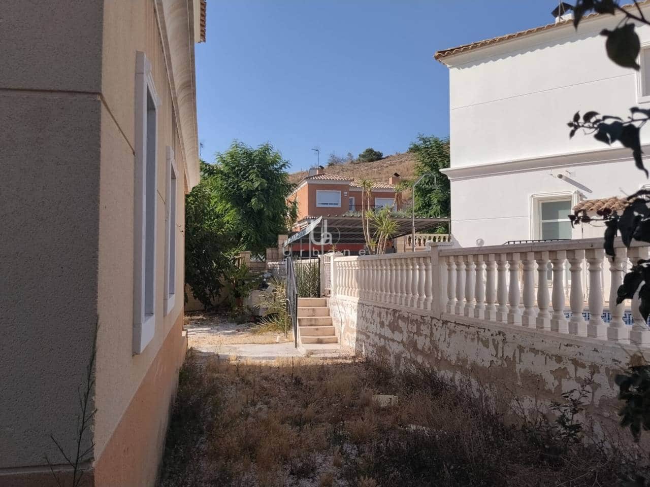 3 bedroom Villa for sale in Aspe with garage - € 325,000 (Ref: 9932705)