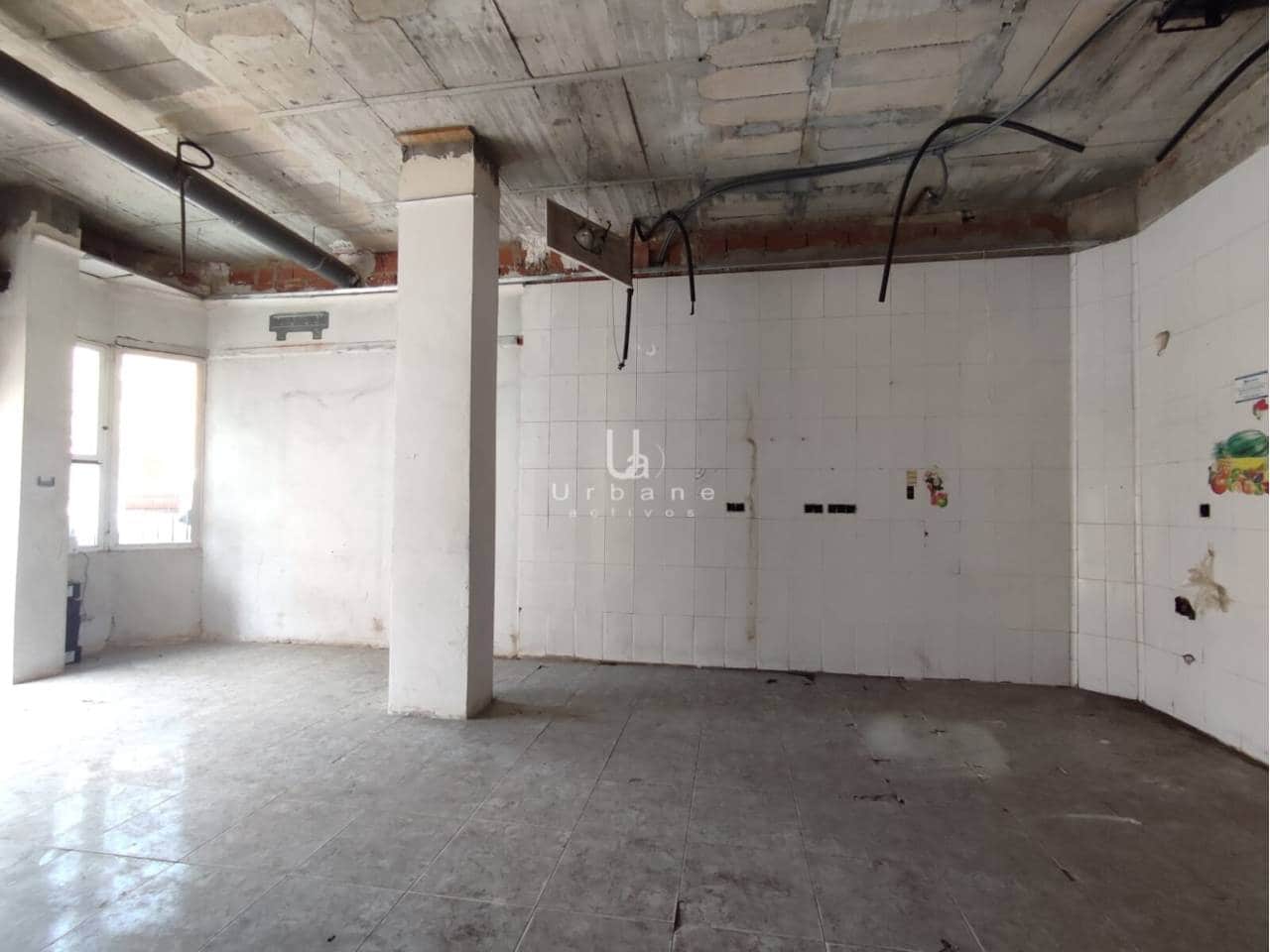 Local Commercial à vendre à Beniajan - 59 000 € (Ref: 9932708)