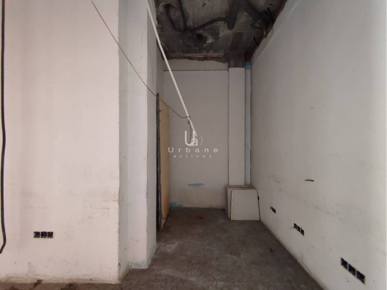 Local Commercial à vendre à Beniajan - 59 000 € (Ref: 9932708)