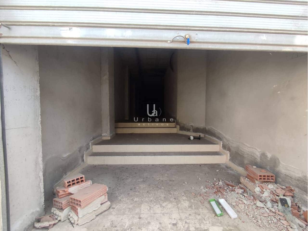 Commercieel te koop in Beniajan - € 80.000 (Ref: 9937451)
