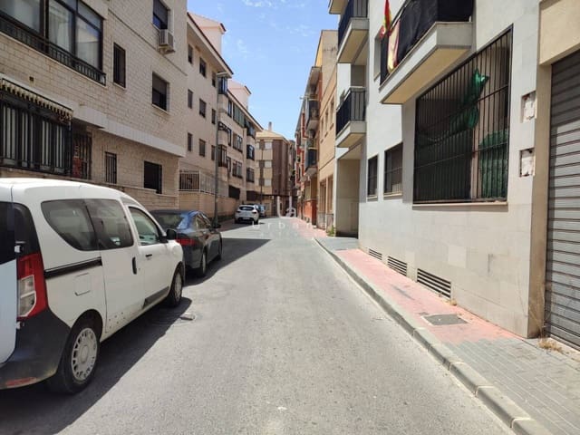 Commercieel te koop in Beniaján, Murcia stad - € 80.000 (Ref: 9937451)