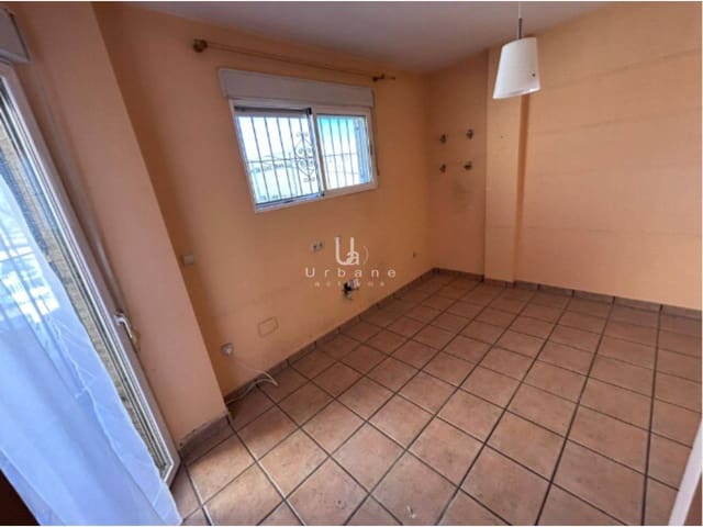 5 chambre Maison de Ville à vendre à Puente Tocinos, Murcie ville - 249 000 € (Ref: 9956803)