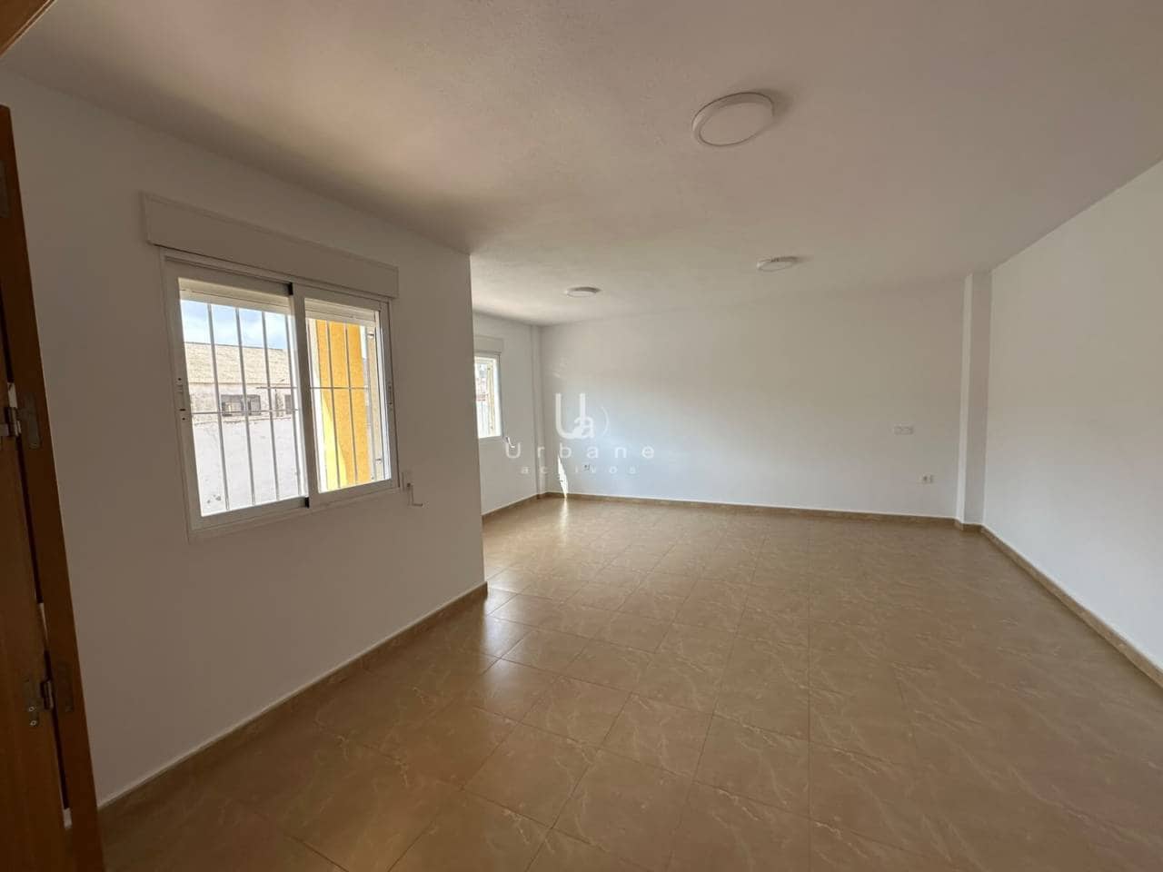 5 bedroom Townhouse for rent in Las Torres de Cotillas with garage - € 1,000 (Ref: 9956804)