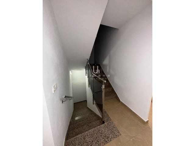 5 bedroom Townhouse for rent in Las Torres de Cotillas with garage - € 1,000 (Ref: 9956804)