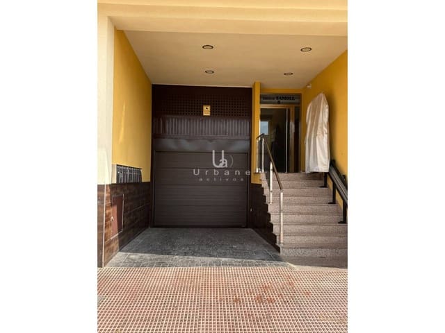 5 bedroom Townhouse for rent in Las Torres de Cotillas with garage - € 1,000 (Ref: 9956804)