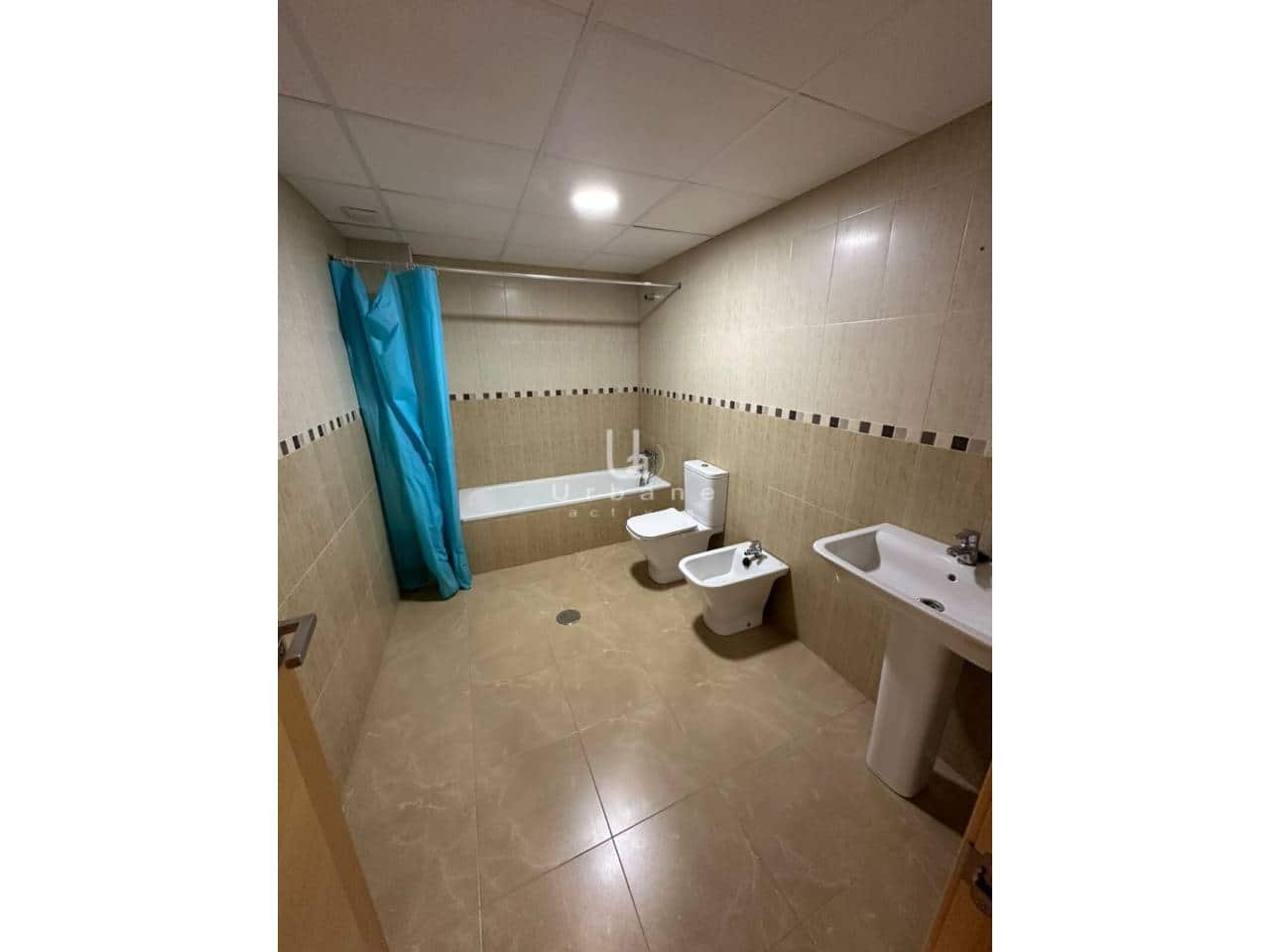 5 bedroom Townhouse for rent in Las Torres de Cotillas with garage - € 1,000 (Ref: 9956804)