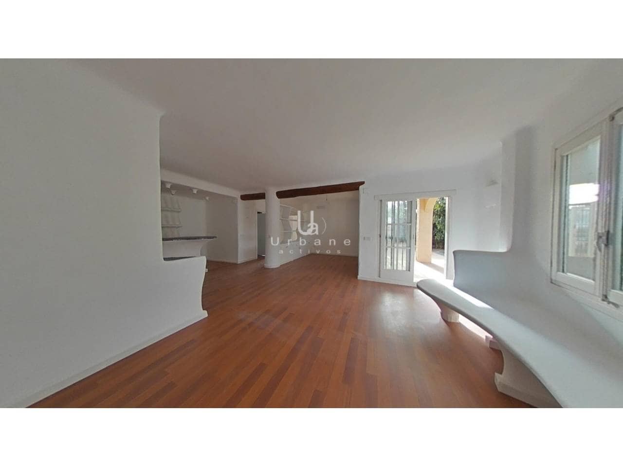 2 slaapkamer Rijtjeshuis te koop in Altea met garage - € 340.000 (Ref: 9956807)