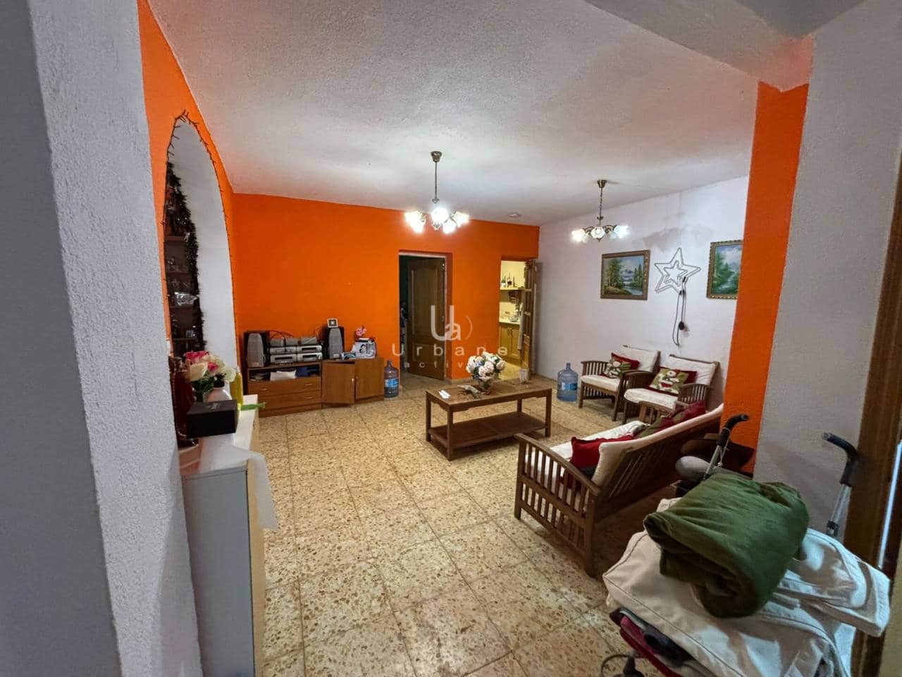 4 bedroom Villa for sale in Lliria with pool garage - € 180,000 (Ref: 9962032)