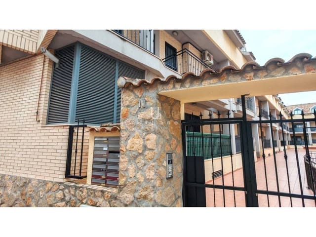 4 chambre Maison de Ville à vendre à Aldaia avec garage - 261 000 € (Ref: 9964603)