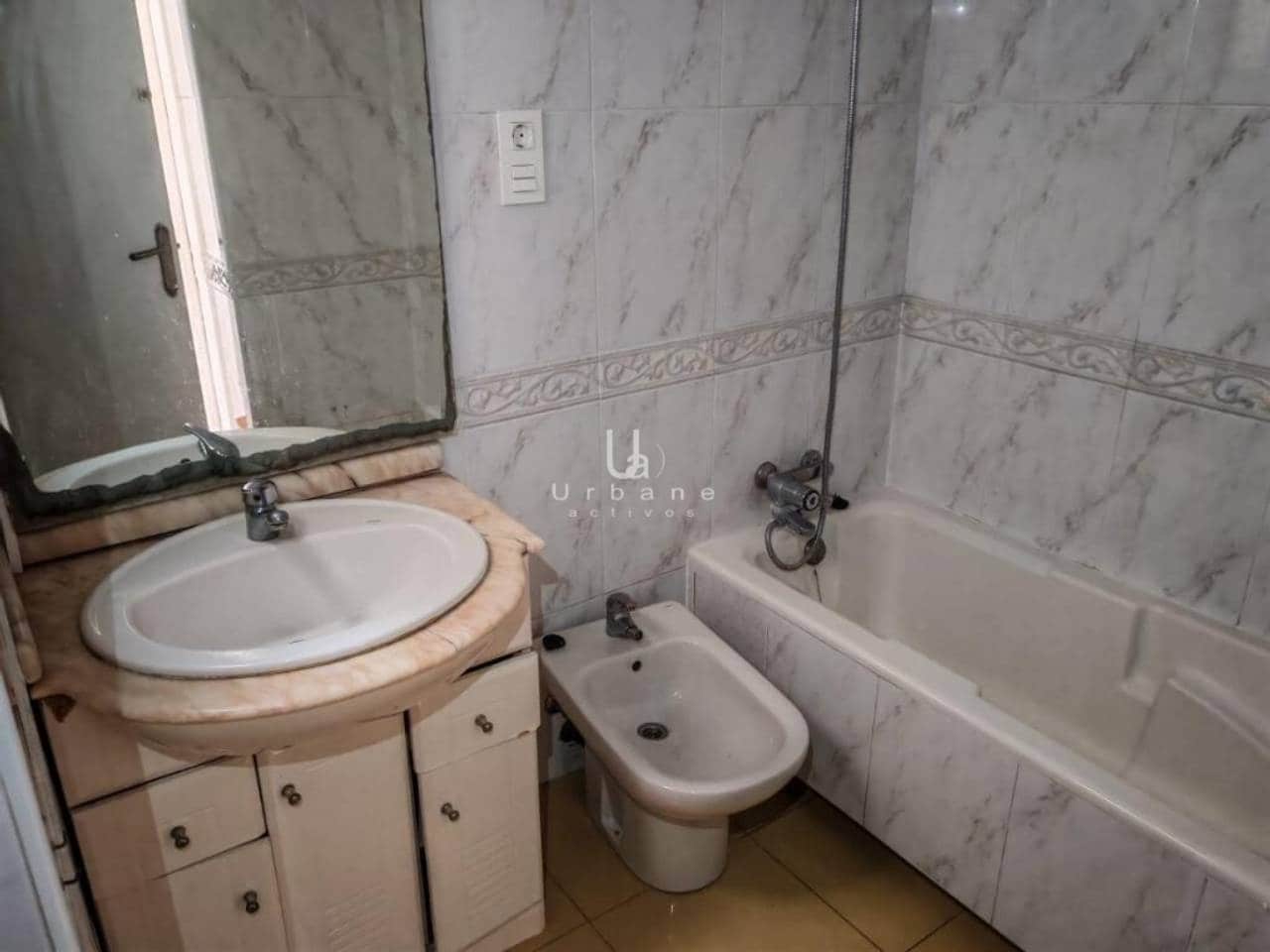 3 bedroom Flat for sale in Xirivella - € 119,500 (Ref: 9964604)