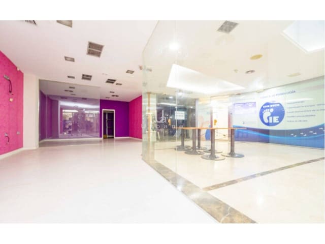 Commercieel te koop in La Catedral, Murcia stad - € 49.000 (Ref: 9969227)