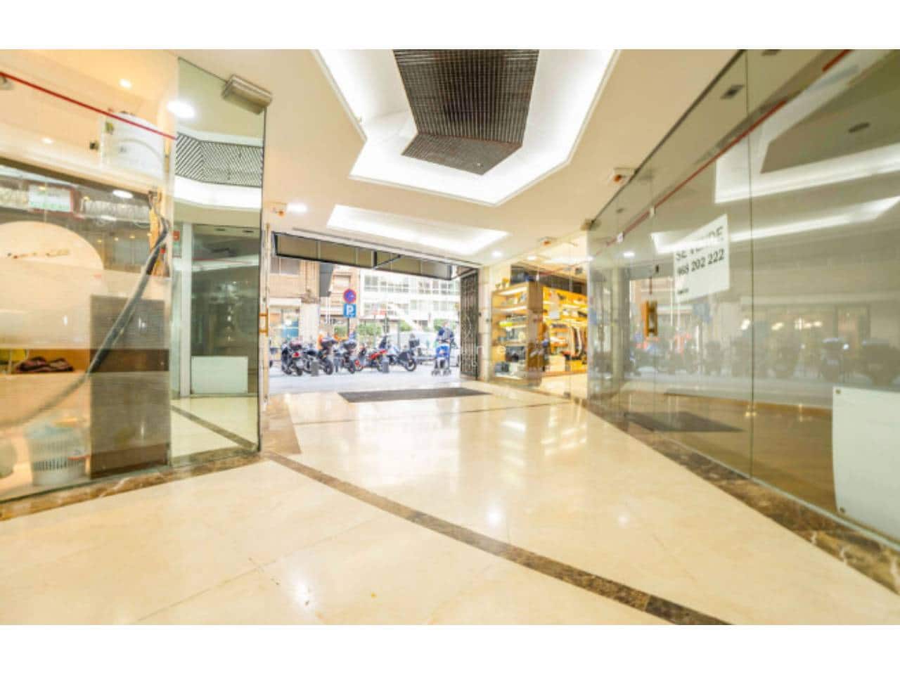 Commercieel te koop in Murcia stad - € 49.000 (Ref: 9969227)