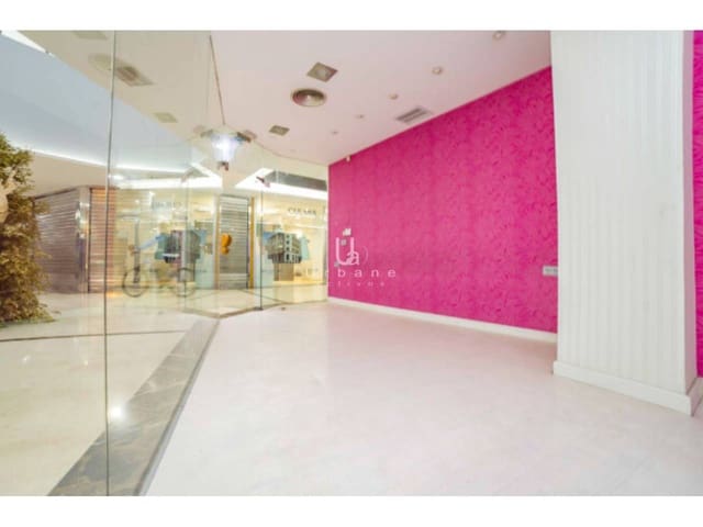 Commercieel te koop in La Catedral, Murcia stad - € 49.000 (Ref: 9969227)