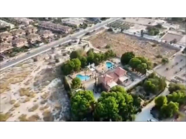 8 soveværelse Villa til salg i Muchamiel / Mutxamel med swimmingpool garage - € 1.550.000 (Ref: 9969229)