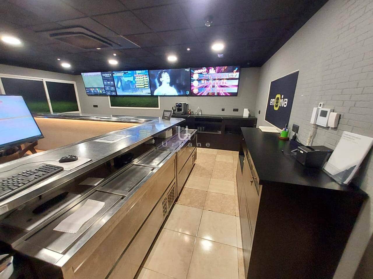 Commercial for sale in San Vicente / Sant Vicent del Raspeig - € 166,000 (Ref: 9969232)