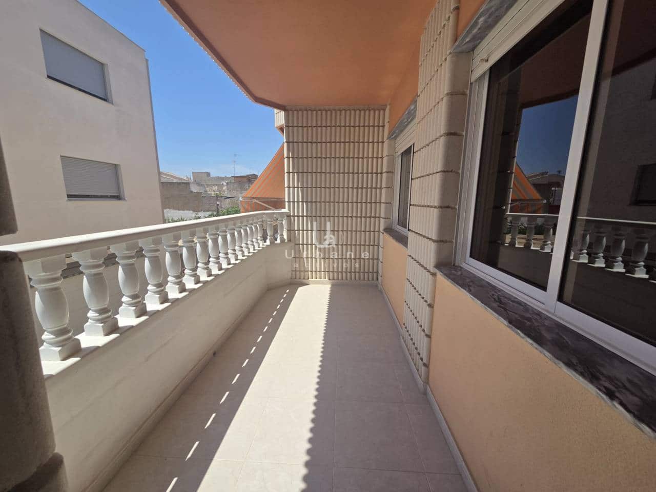 3 soveværelse Lejlighed til salg i San Pedro del Pinatar med garage - € 165.250 (Ref: 9972892)