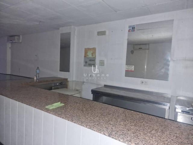 Erhverv til salg i Valencia by - € 100.200 (Ref: 9974517)