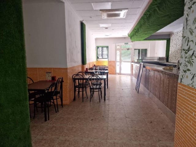 Erhverv til salg i Valencia by - € 129.000 (Ref: 9974518)