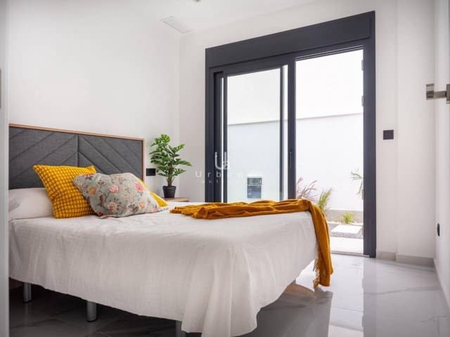 Casa de 3 habitaciones en San Pedro del Pinatar en venta con piscina garaje - 478.000 € (Ref: 9974519)
