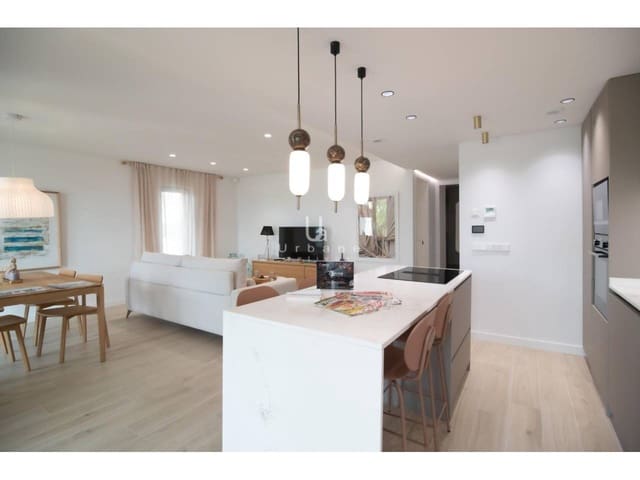 3 soveværelse Byhus til salg i Pilar de la Horadada med swimmingpool garage - € 385.000 (Ref: 9974520)