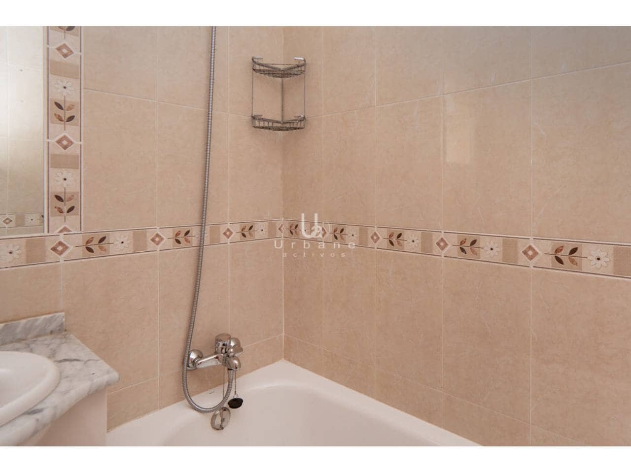 3 bedroom Flat for sale in Mar de Cristal with pool garage - € 152,500 (Ref: 9976718)