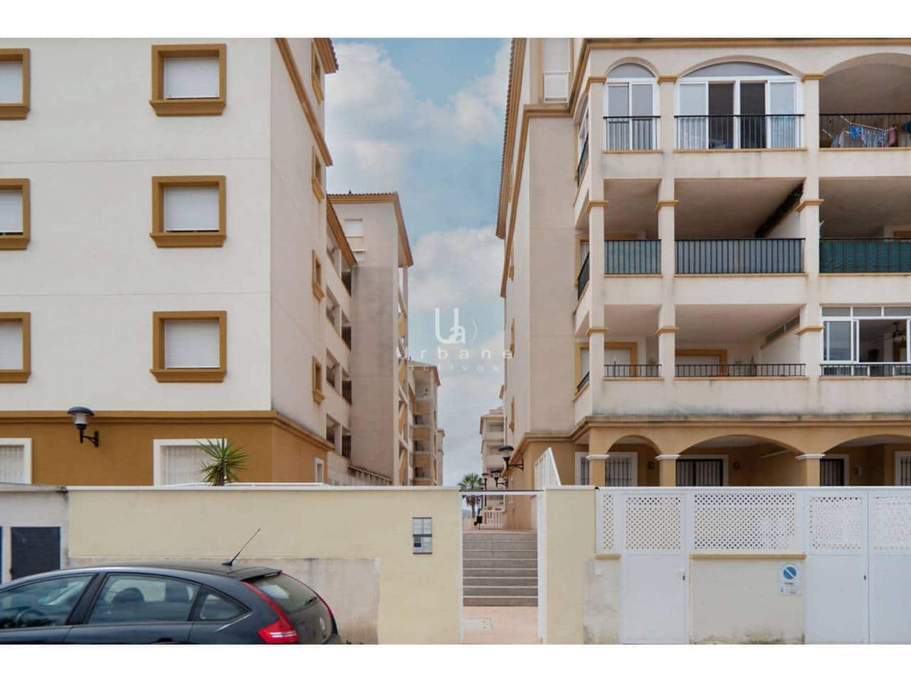 3 bedroom Flat for sale in Mar de Cristal with pool garage - € 152,500 (Ref: 9976718)