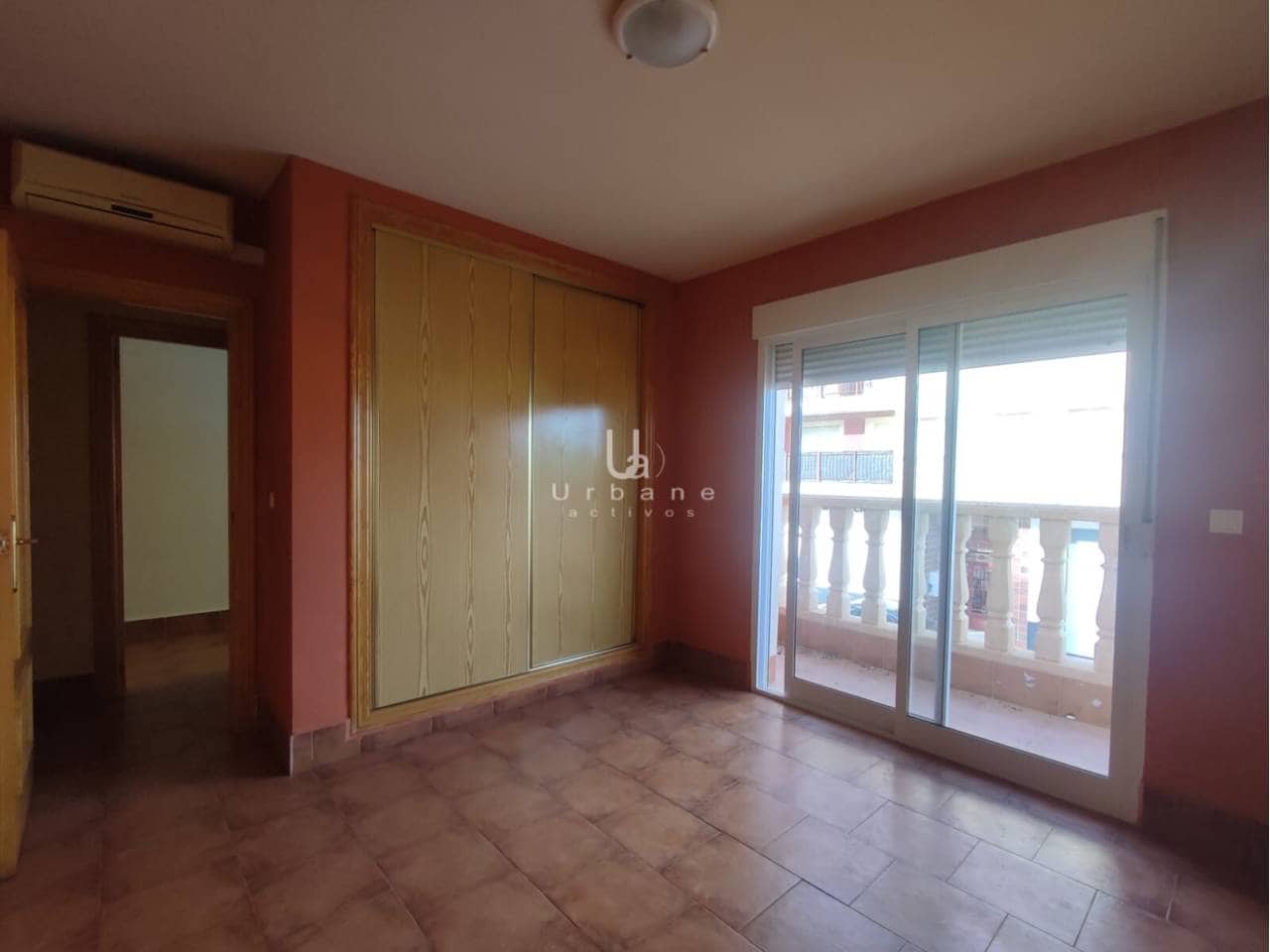 Piso de 3 habitaciones en Avileses en venta con garaje - 100.300 € (Ref: 9978078)