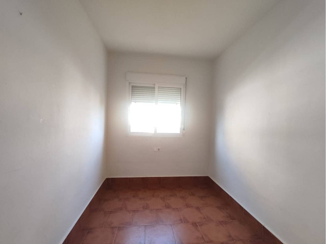 Piso de 3 habitaciones en Avileses en venta con garaje - 100.300 € (Ref: 9978078)