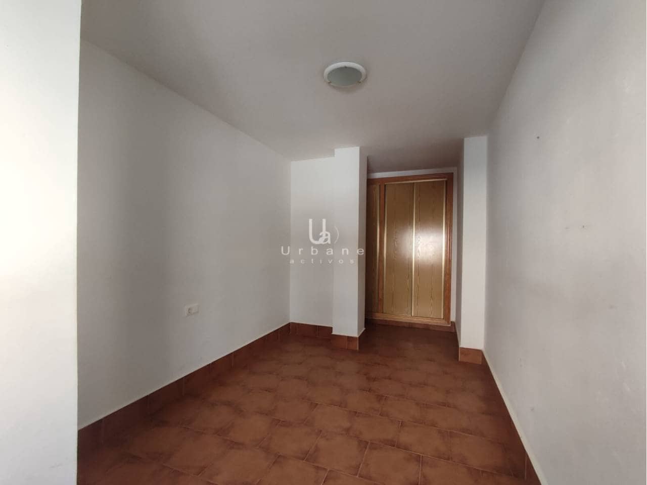 Piso de 3 habitaciones en Avileses en venta con garaje - 100.300 € (Ref: 9978078)