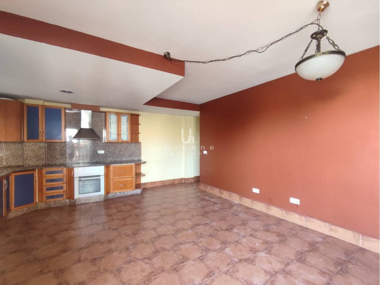 Piso de 3 habitaciones en Avileses en venta con garaje - 100.300 € (Ref: 9978078)