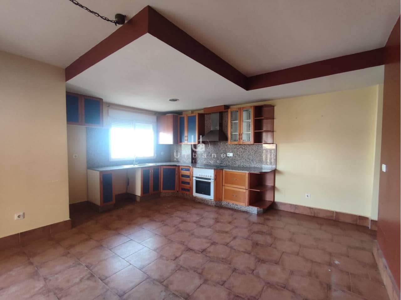Piso de 3 habitaciones en Avileses en venta con garaje - 100.300 € (Ref: 9978078)