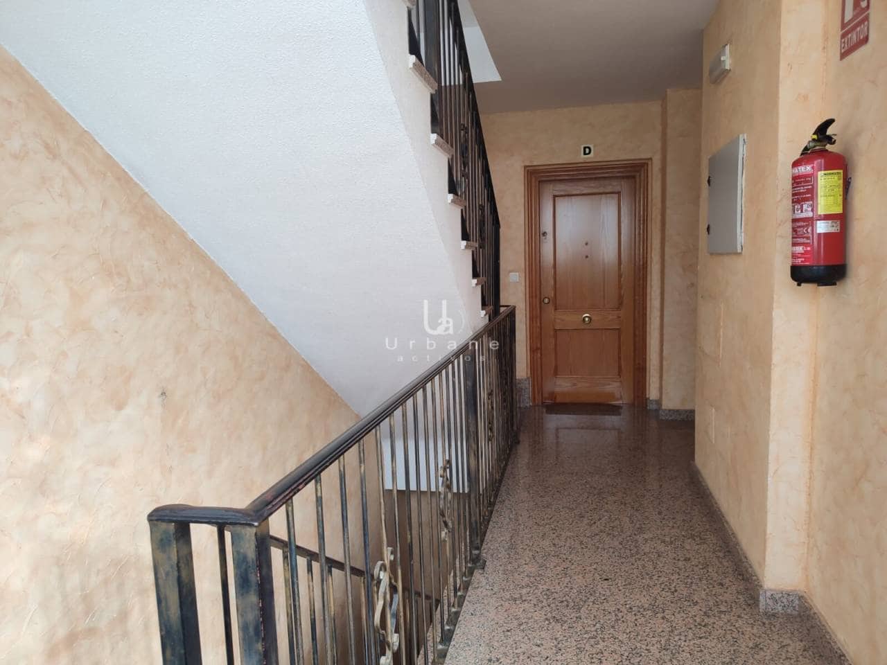 Piso de 3 habitaciones en Avileses en venta con garaje - 100.300 € (Ref: 9978078)