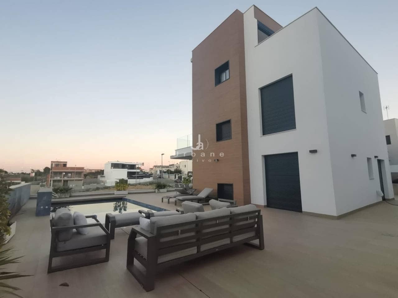 6 slaapkamer Villa te koop in Orihuela met zwembad garage - € 1.780.000 (Ref: 9984143)