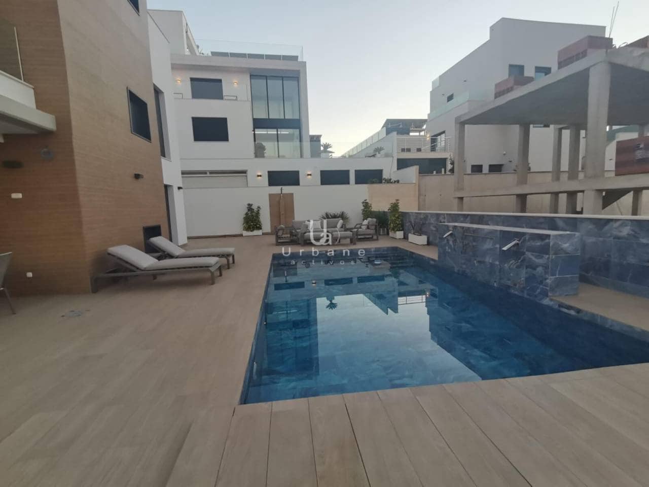 6 slaapkamer Villa te koop in Orihuela met zwembad garage - € 1.780.000 (Ref: 9984143)