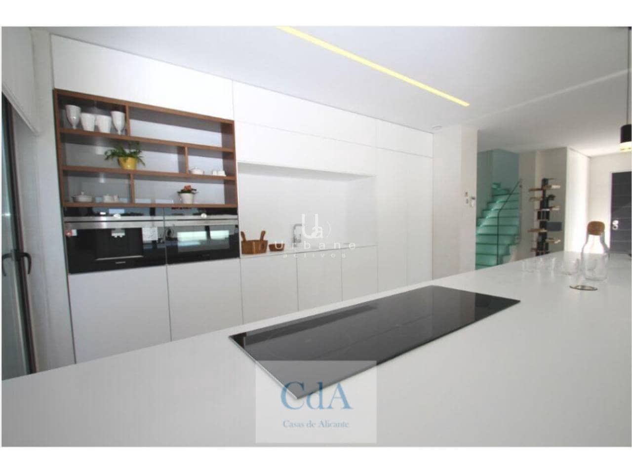 4 chambre Villa/Maison à vendre à Orihuela avec piscine garage - 1 195 000 € (Ref: 9984145)