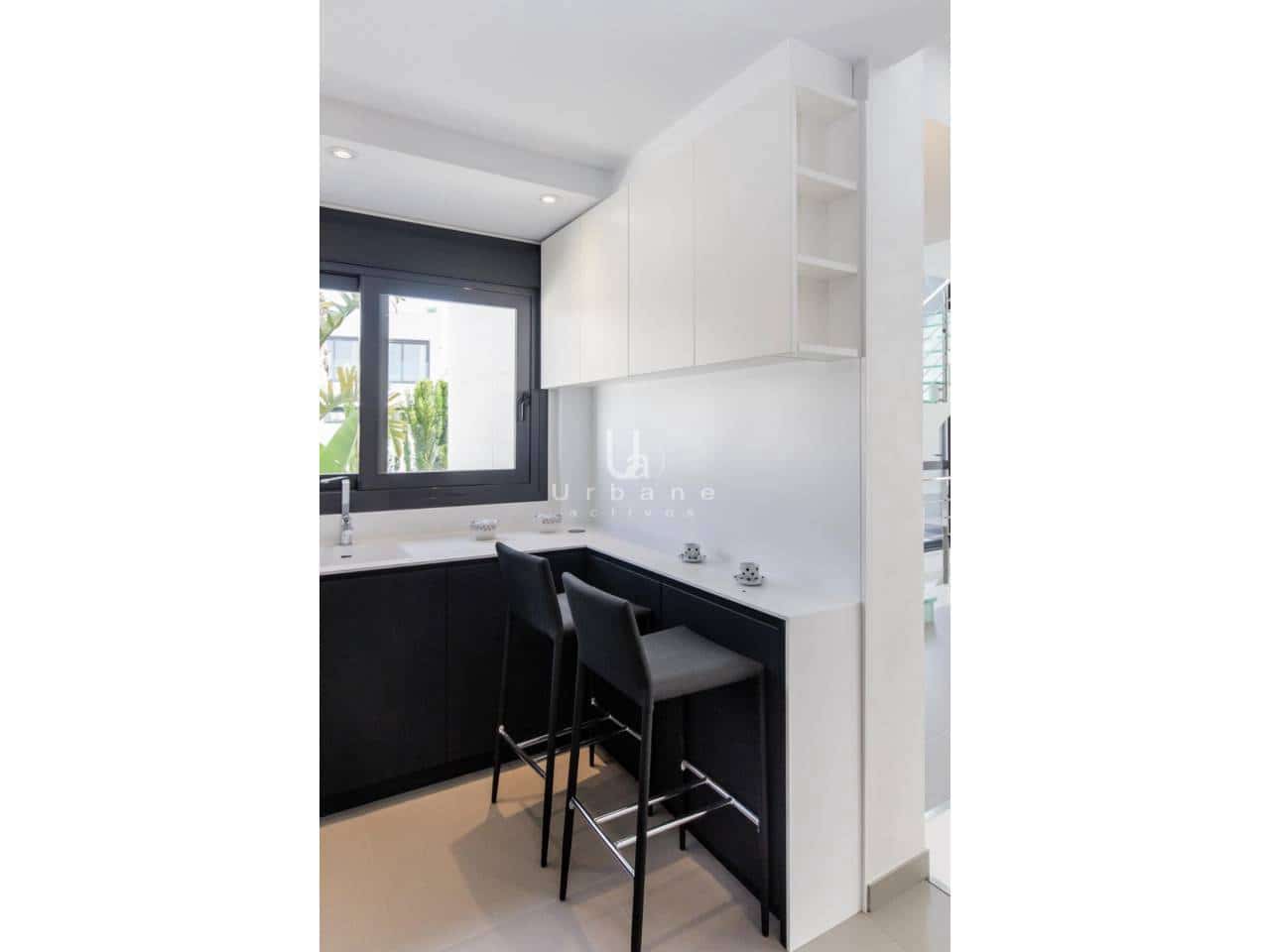3 soveværelse Villa til salg i Orihuela med swimmingpool garage - € 1.195.000 (Ref: 9984146)