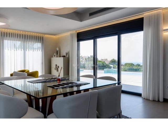 3 soverom Villa til salgs i Orihuela med svømmebasseng garasje - € 1 195 000 (Ref: 9984146)