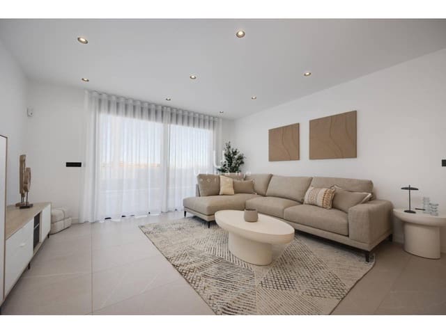 3 makuuhuone Huvila myytävänä paikassa Torrevieja mukana uima-altaan 
autotalli - 595 000 € (Ref: 9984147)