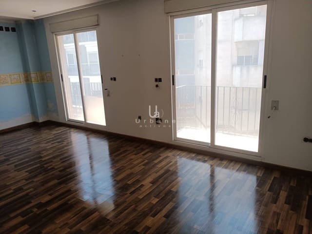 4 soverom Hus til salgs i Algemesí - € 185 000 (Ref: 9986275)