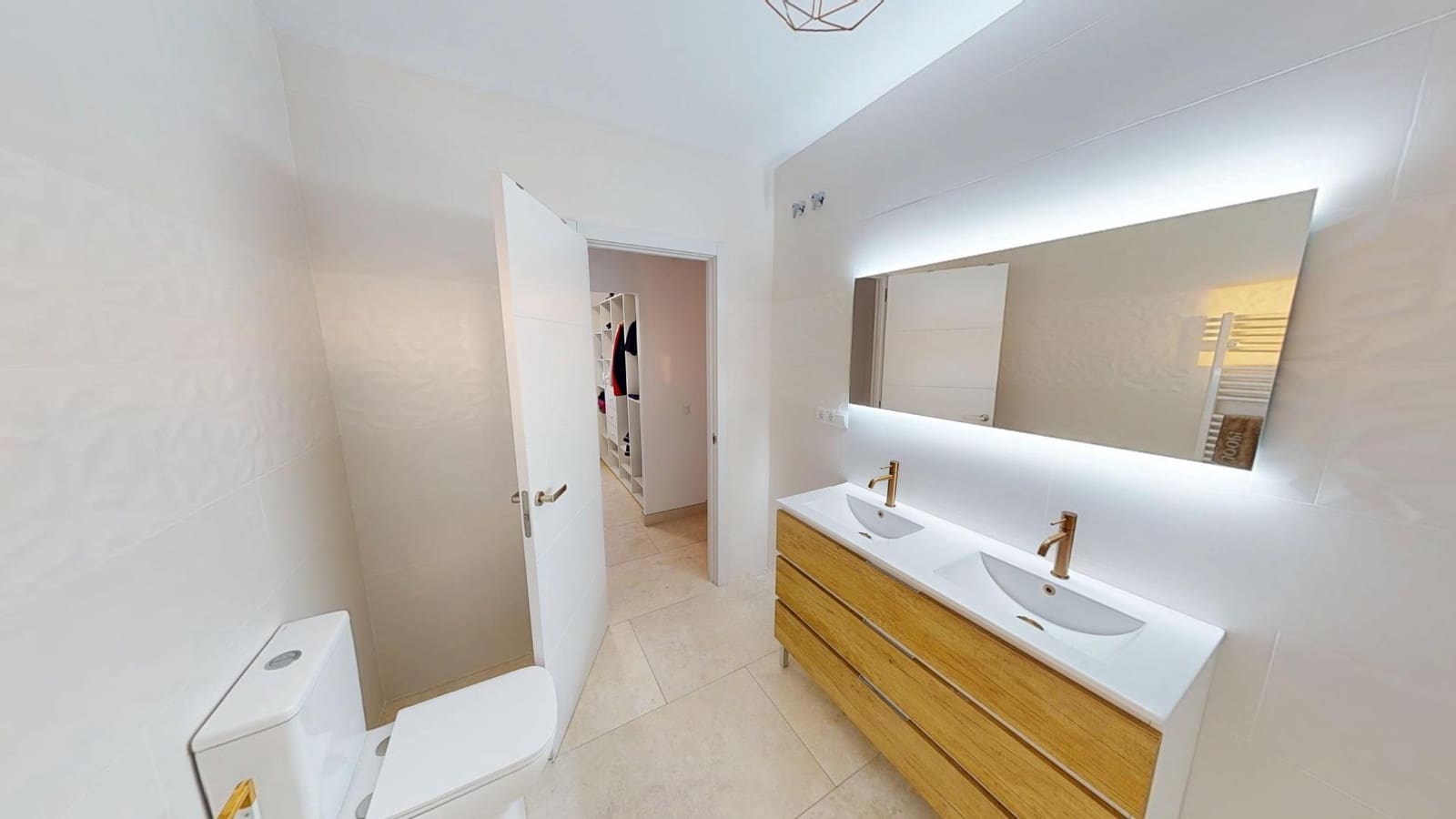 Chalet de 4 habitaciones en Torrox-Costa en venta con piscina garaje - 698.000 € (Ref: 10102670)