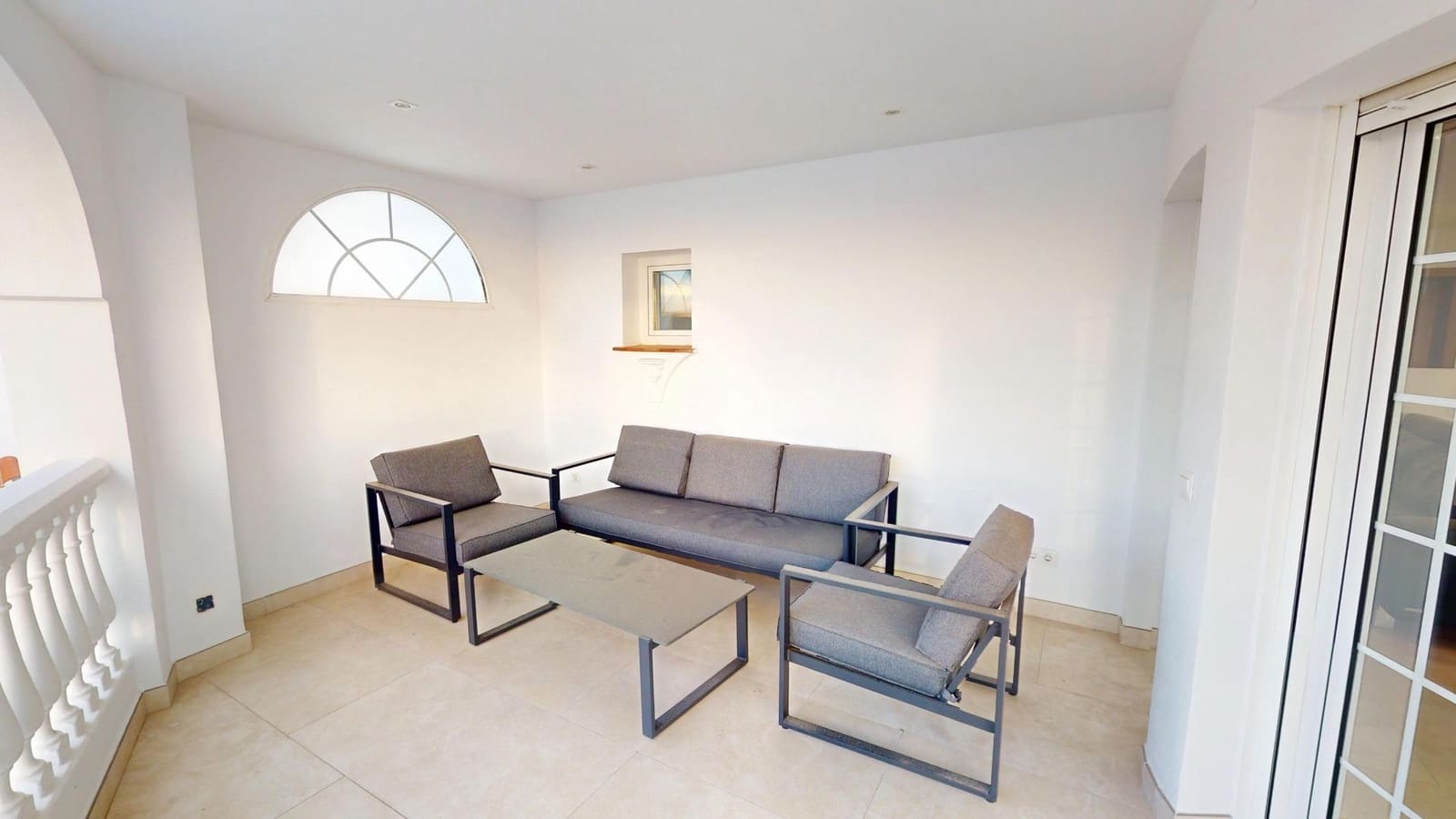Chalet de 4 habitaciones en Torrox-Costa en venta con piscina garaje - 698.000 € (Ref: 10102670)