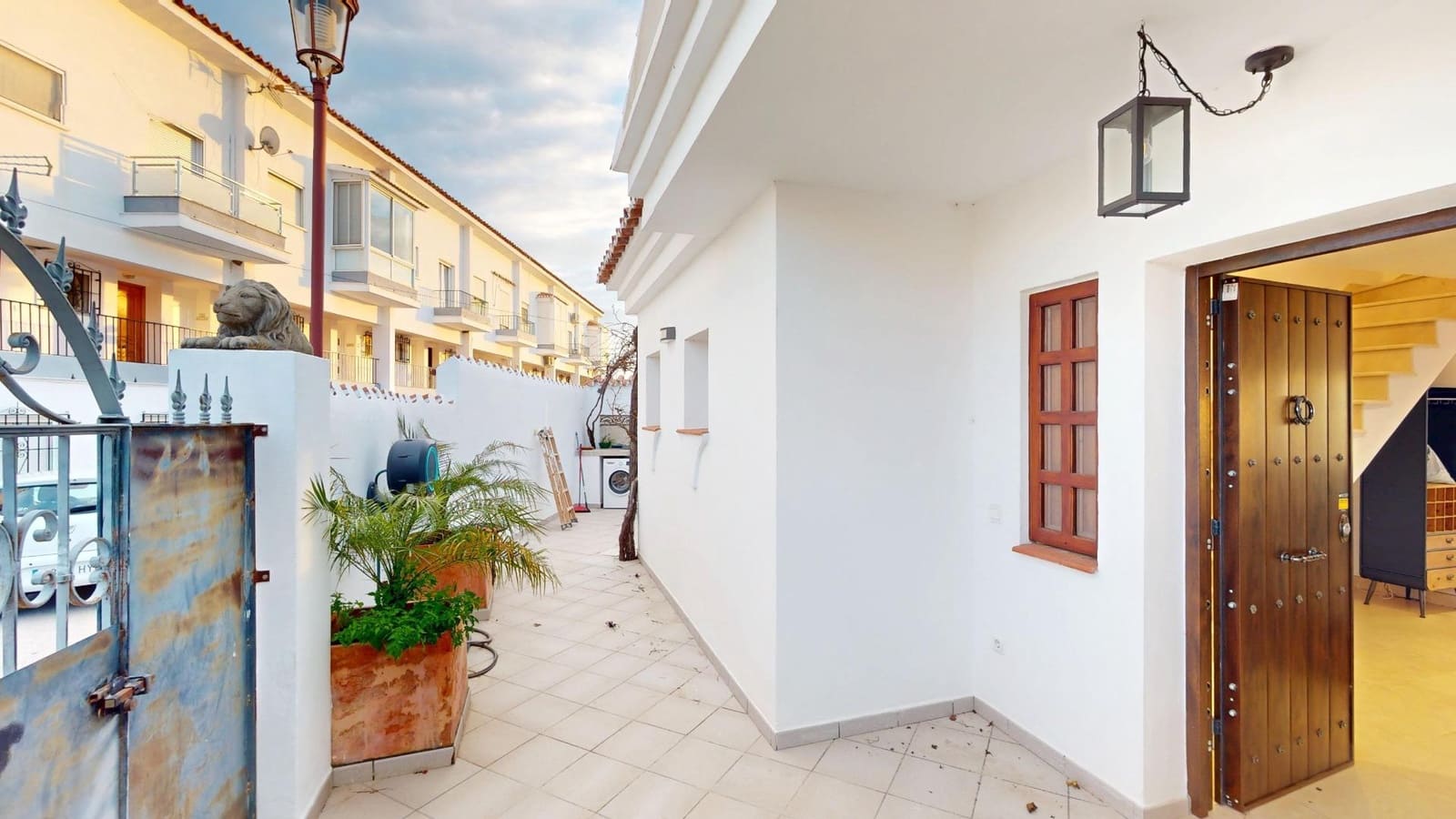 Chalet de 4 habitaciones en Torrox-Costa en venta con piscina garaje - 698.000 € (Ref: 10102670)