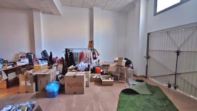 Kaupallinen myytävänä paikassa Vélez-Málaga - 239 000 € (Ref: 7594782)