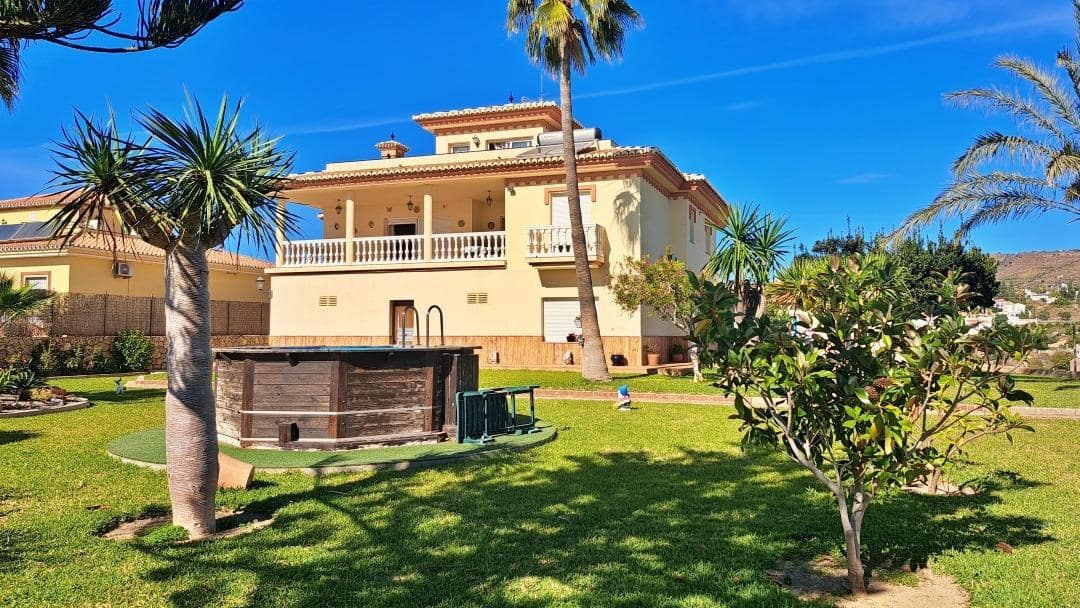 4 camera da letto Villa in vendita in Benajarafe - 1.800.000 € (Rif: 7937782)