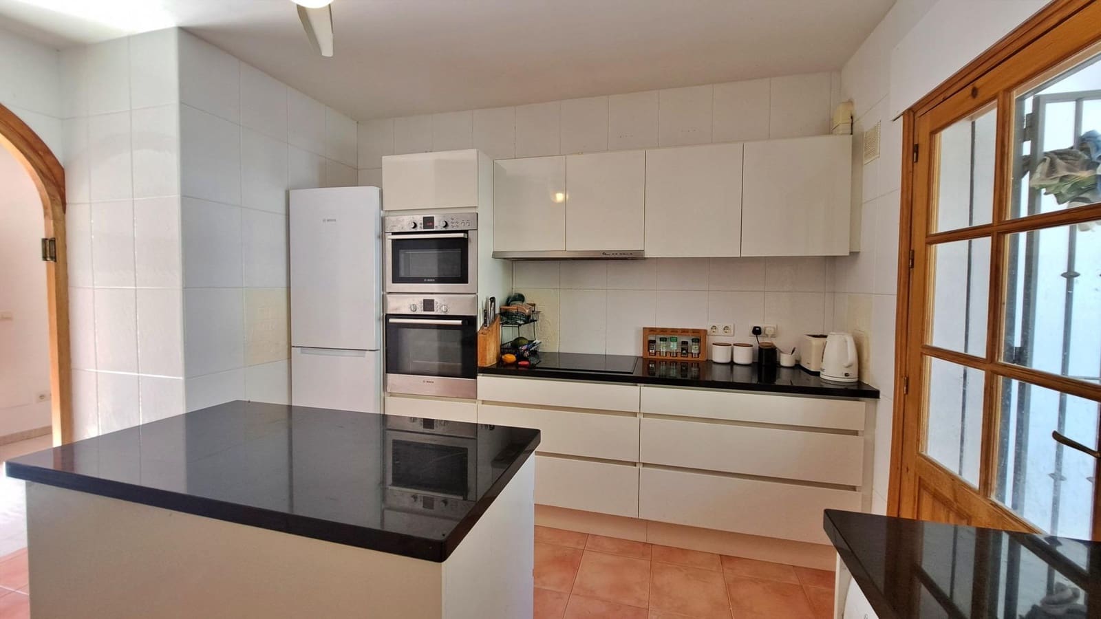 3 bedroom Finca/Country House for sale in Torrox with pool garage - € 589,000 (Ref: 9132371)