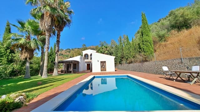 3 chambre Finca/Maison de Campagne à vendre à Torrox avec piscine garage - 589 000 € (Ref: 9132371)