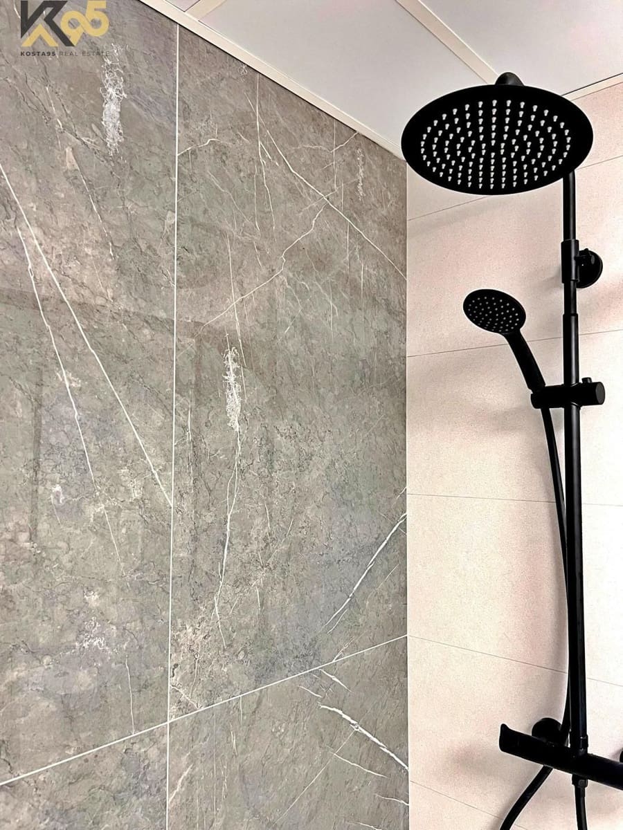 1 bedroom Flat for sale in Almayate with pool garage - € 341,000 (Ref: 9422460)